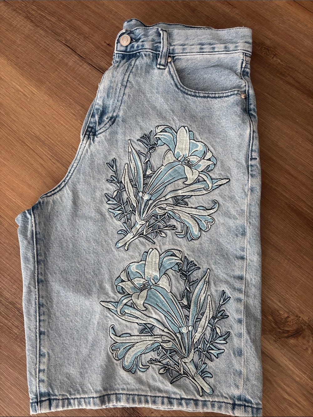 Light Blue Floral-Embroidered Men's Denim Jorts - Picture 2 of 6